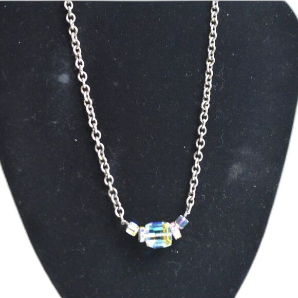 Captivating Unique Aurora Crystal Large Link Chain 18" Bib Statement Necklace - Picture 1 of 3